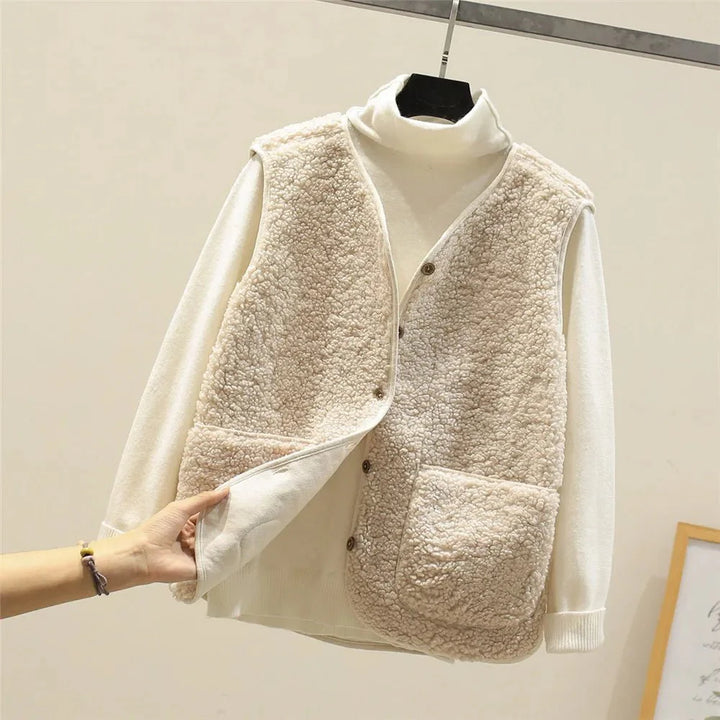 Blythe™ | Elegant Sherpa Vest for All Seasons