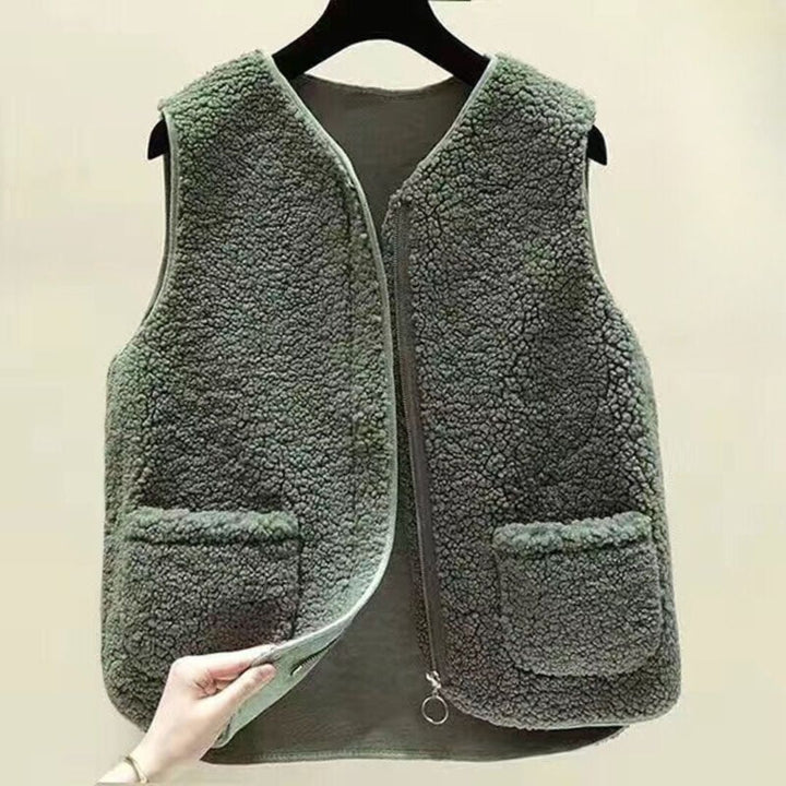 Blythe™ | Elegant Sherpa Vest for All Seasons